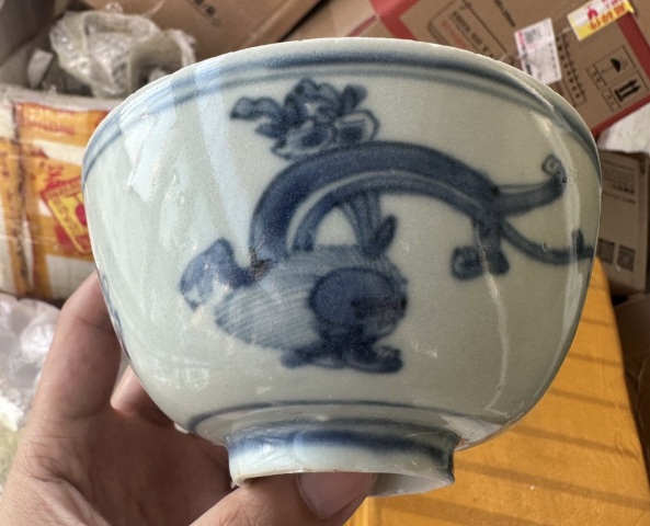 古玩陶瓷青花螭龍紋茶碗,注意品相拍賣,當前價格2500元