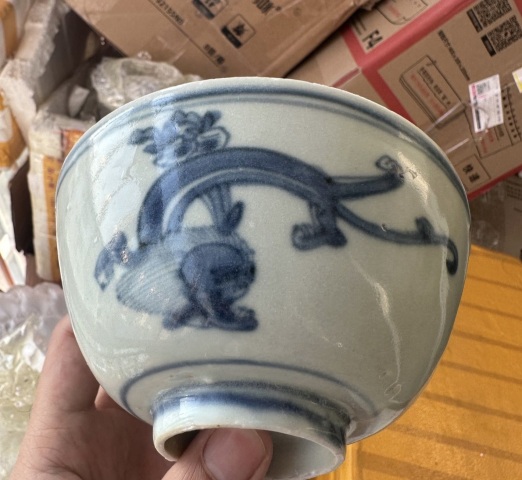古玩陶瓷青花螭龍紋茶碗,注意品相拍賣,當前價格2500元