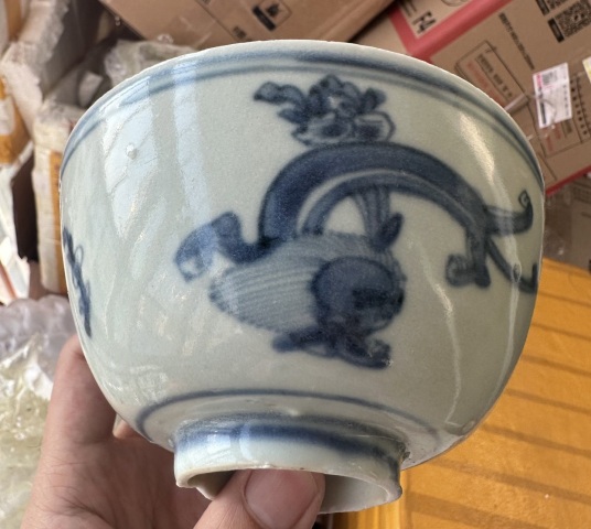 古玩陶瓷青花螭龍紋茶碗,注意品相拍賣,當前價格2500元