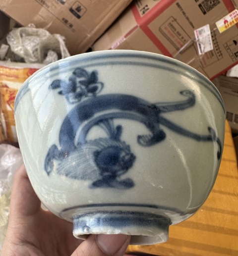 古玩陶瓷青花螭龍紋茶碗,注意品相拍賣,當前價格2500元