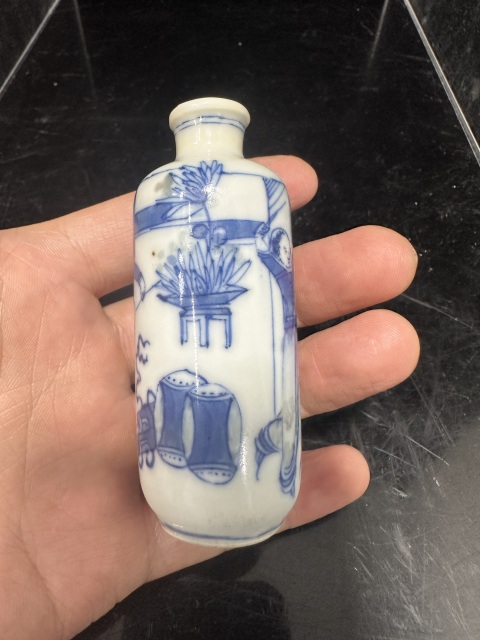 古玩陶瓷清道光青花釉里紅人物鼻煙壺拍賣，當(dāng)前價格8000元