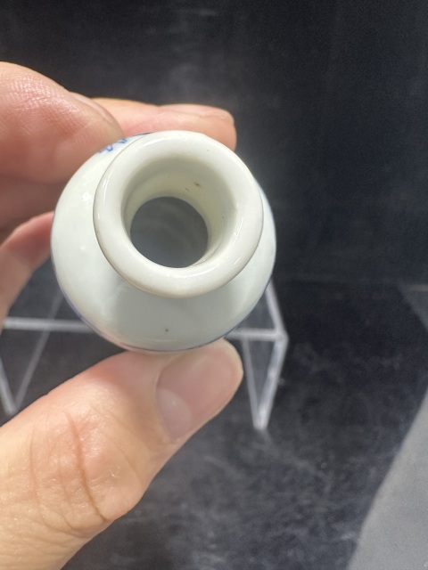 古玩陶瓷清道光青花釉里紅人物鼻煙壺拍賣，當(dāng)前價格8000元