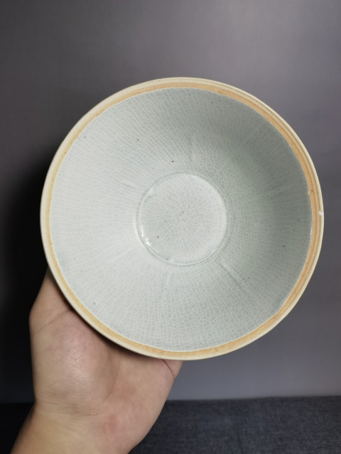 古玩陶瓷【釉水發(fā)色都不錯】南宋青白釉出筋面包碗拍賣,當前價格0元
