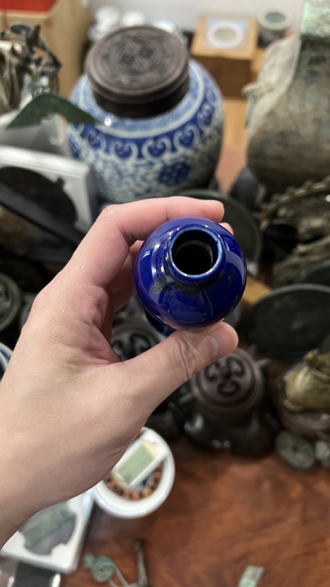 古玩陶瓷清代藍釉梅瓶拍賣,當前價格299元