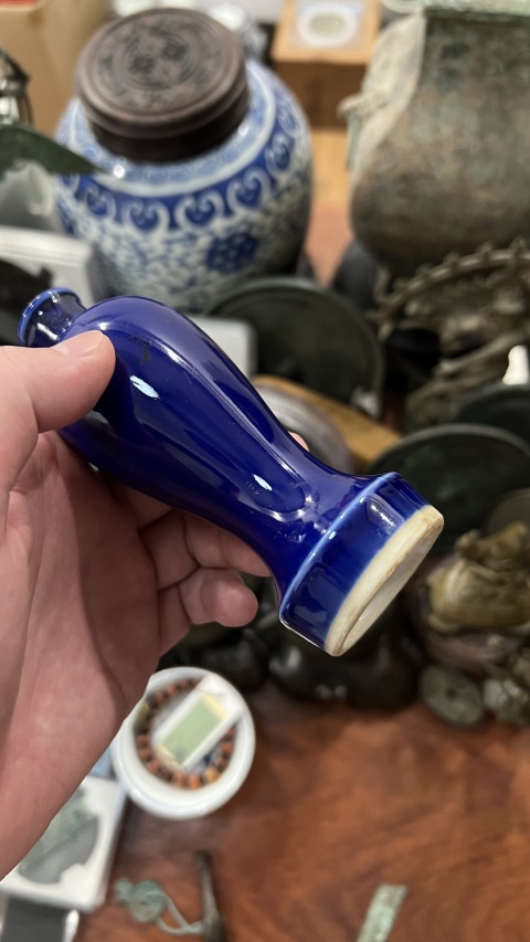 古玩陶瓷清代藍釉梅瓶拍賣,當前價格299元