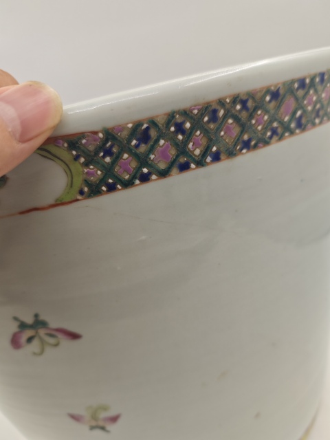 古玩陶瓷粉彩花鳥花卉紋花盆拍賣,當前價格25000元