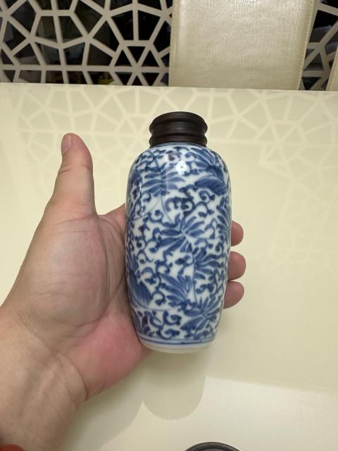 域鉴古玩】青花缠枝花卉纹盖罐拍卖价格/图片/值多少钱