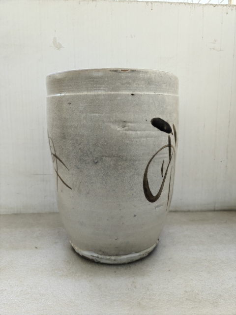 古玩陶瓷磁州窯白地黑花案缸拍賣,當(dāng)前價(jià)格450元