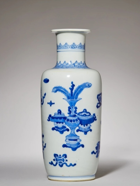 清康熙青花博古紋棒槌瓶拍賣，當(dāng)前價(jià)格29800元