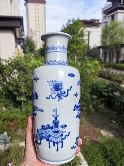 古玩陶瓷清康熙青花博古紋棒槌瓶拍賣，當前價格29800元