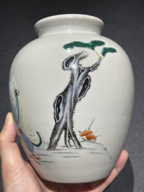 古玩陶瓷清代粉彩靈童獻壽太白罐拍賣，當前價格18888元