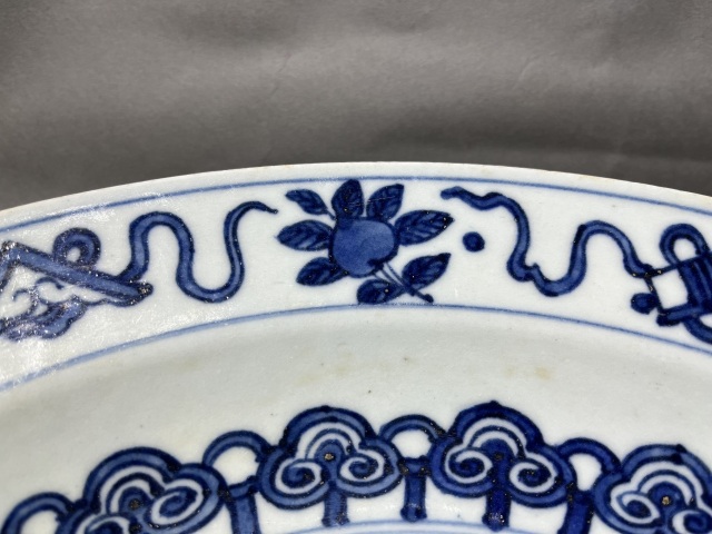 古玩陶瓷明代獅子滾繡球青花大盤拍賣，當前價格158888元