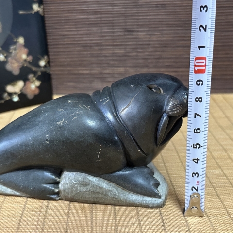古玩玉器煤晶石雕“海豹”擺件拍賣,當前價格999元