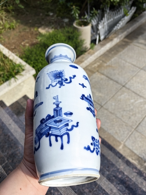 古玩陶瓷清康熙青花博古紋棒槌瓶拍賣，當前價格29800元