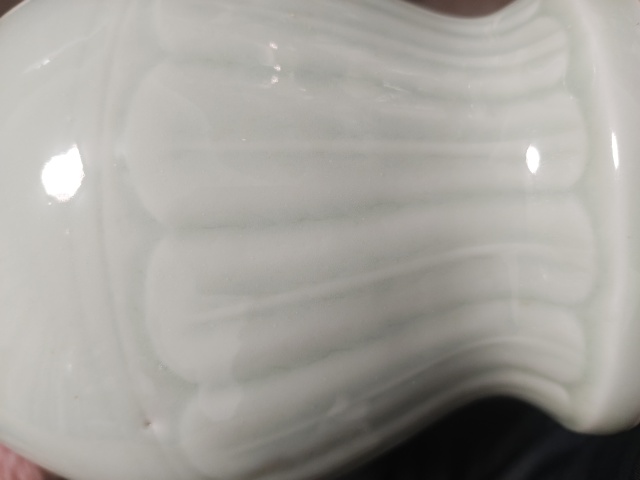 古玩陶瓷青釉瓶拍賣，當(dāng)前價(jià)格2500元