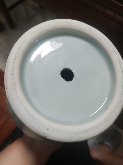 古玩陶瓷青釉瓶拍賣，當(dāng)前價(jià)格2500元