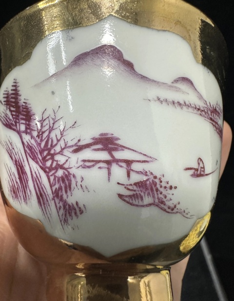 古玩陶瓷民國金地開窗胭脂紅山水紋鈴鐺杯拍賣，當前價格588元