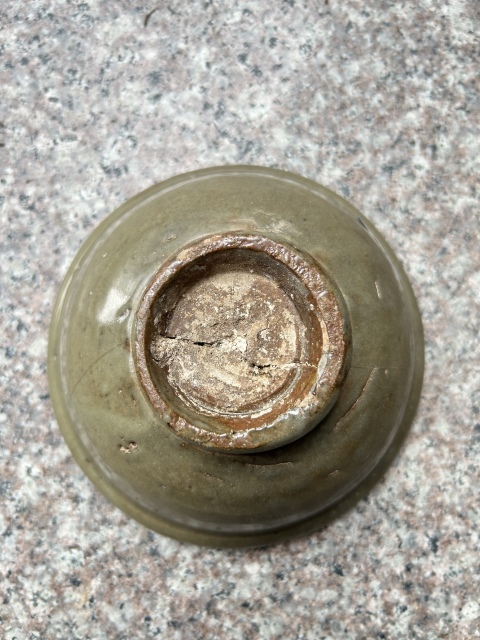 古玩陶瓷龍泉窯青釉印花碗拍賣,當(dāng)前價(jià)格288元