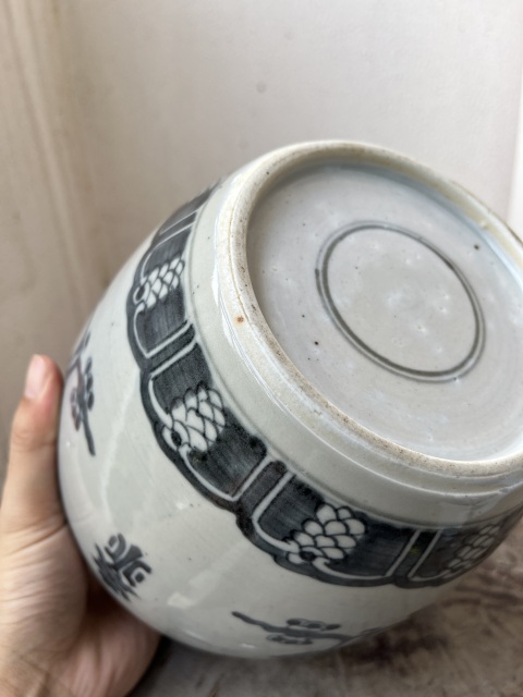 古玩陶瓷清早期康熙花間壽大罐拍賣,當前價格3999元