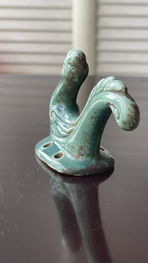 古玩陶瓷孔雀藍掛鉤 (舊時光 適裝飾)拍賣,當前價格0元