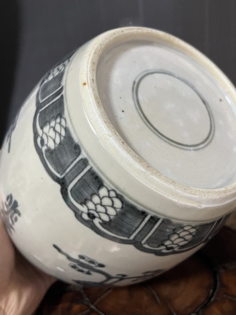 古玩陶瓷康熙花間壽字紋青花罐拍賣,當(dāng)前價格3888元