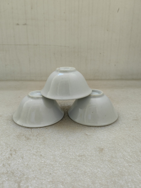 古玩陶瓷白釉撇口杯拍賣,當(dāng)前價(jià)格260元