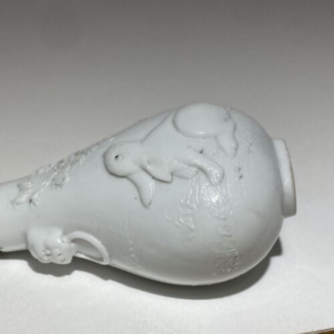 古玩陶瓷白釉鼻煙壺 陳國治款拍賣，當前價格16800元