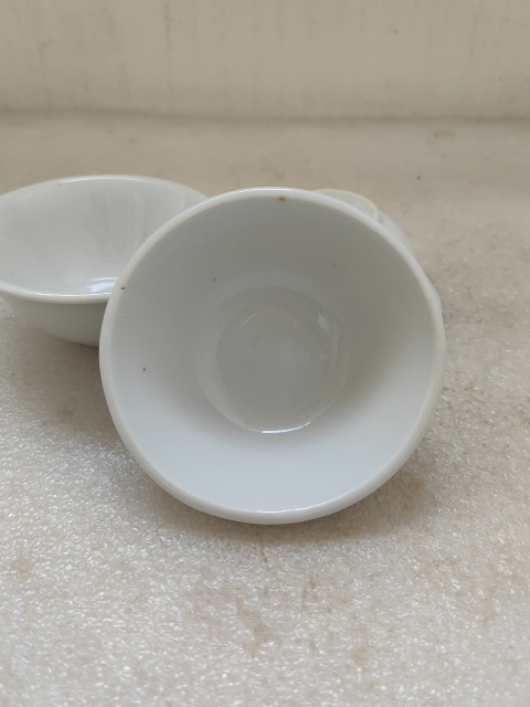 古玩陶瓷白釉撇口杯拍賣,當(dāng)前價(jià)格260元