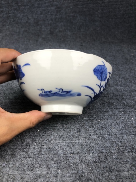 古玩陶瓷青花蓮池鴛鴦紋大蓋碗拍賣,當前價格2888元