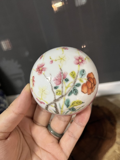 古玩陶瓷粉彩雉雞花卉紋蓋罐拍賣，當(dāng)前價(jià)格3200元
