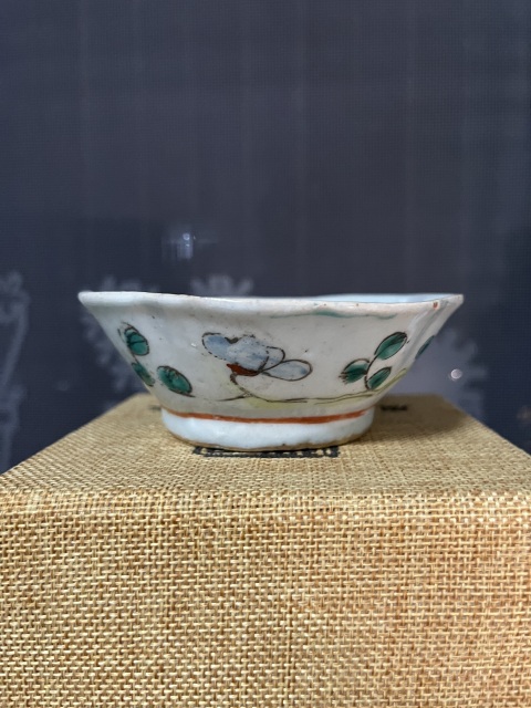 古玩陶瓷晚清粉彩花卉紋葵口碗拍賣,當前價格0元