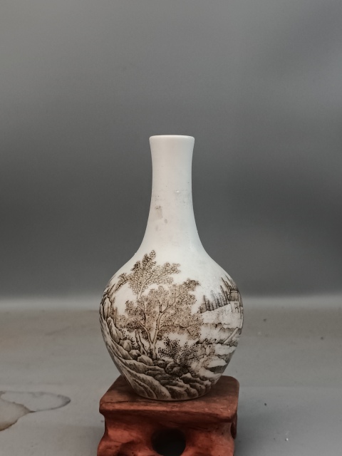 古玩陶瓷墨彩山水紋天球瓶拍賣,當前價格0元