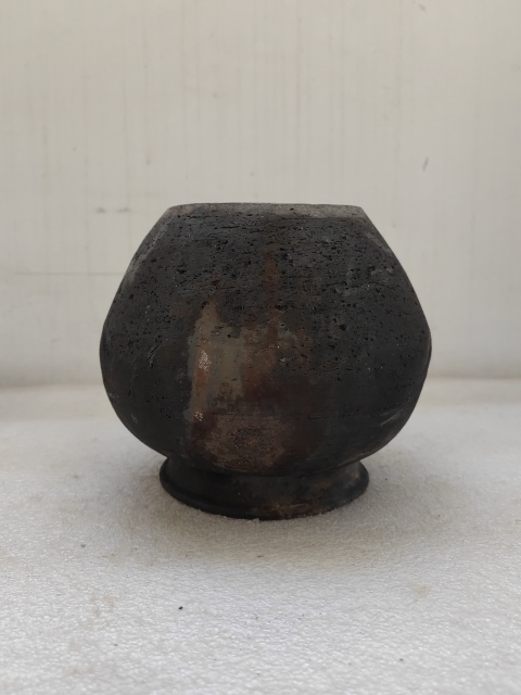 古玩陶瓷黑陶罐拍賣，當前價格450元
