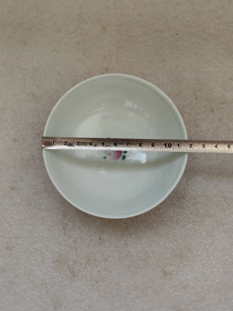 古玩陶瓷粉彩蝶戀花碗拍賣,當前價格450元