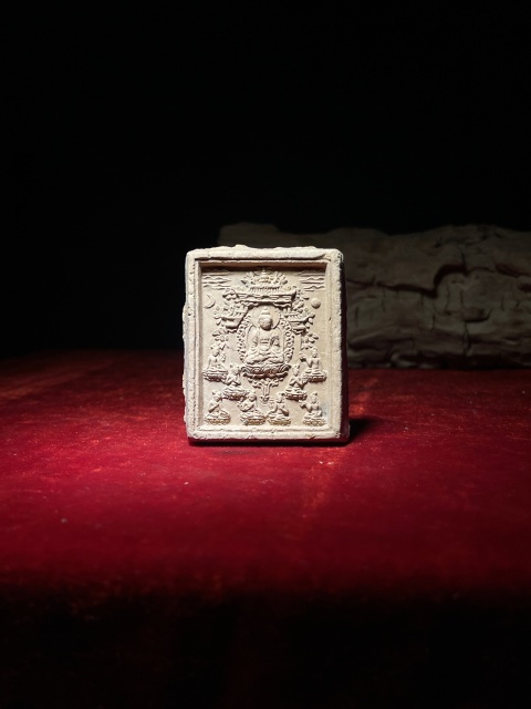 古玩雜項清代.坐佛與八大菩薩像(比如寺出,書上同款)拍賣,當前價格680元