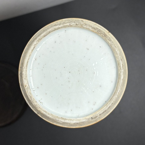 古玩陶瓷清雍正·紫金釉開窗粉彩花卉紋將軍瓶拍賣,當前價格2280元