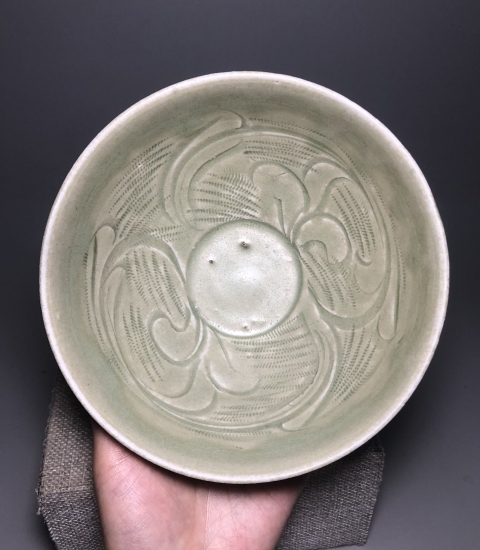 域鉴古玩】【精品】同安窑珠光青瓷刻花碗【馆藏级】【顶级釉水