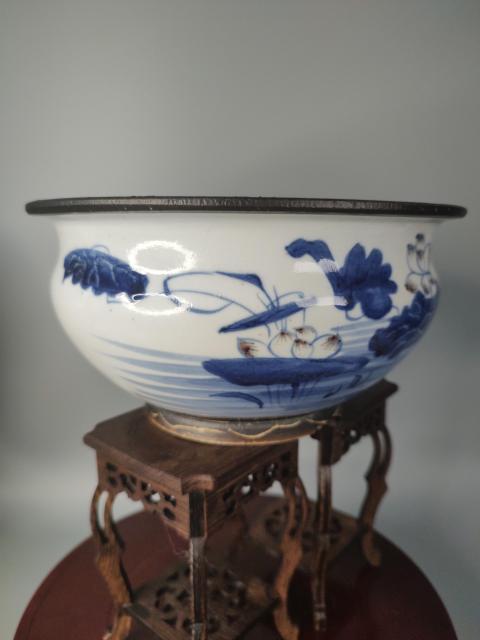 古玩陶瓷清中期.青花釉里紅香爐拍賣，當前價格2800元