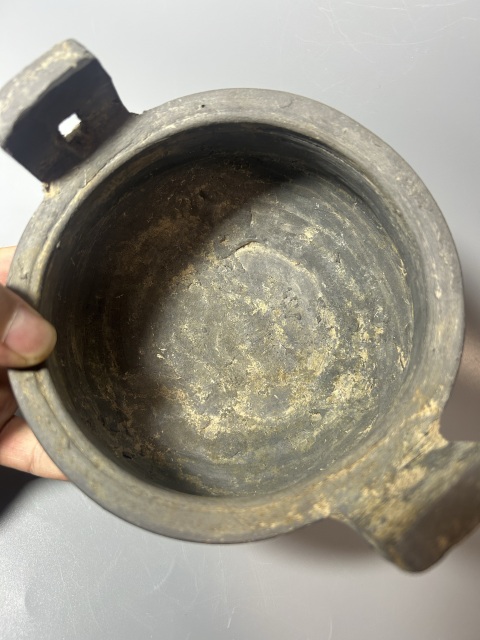 古玩陶瓷宋代·黑陶禮器鼎（禮鼎）拍賣(mài)，當(dāng)前價(jià)格5999元