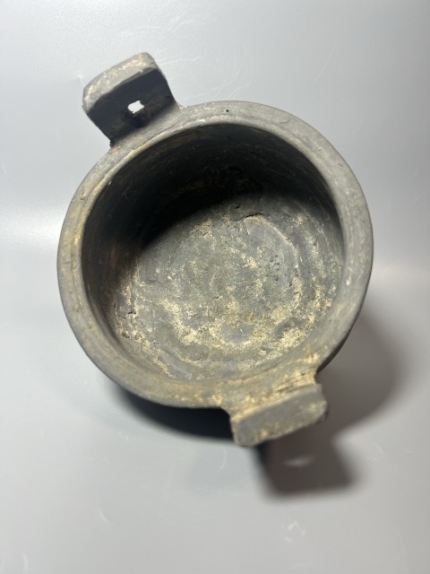 古玩陶瓷宋代·黑陶禮器鼎（禮鼎）拍賣(mài)，當(dāng)前價(jià)格5999元