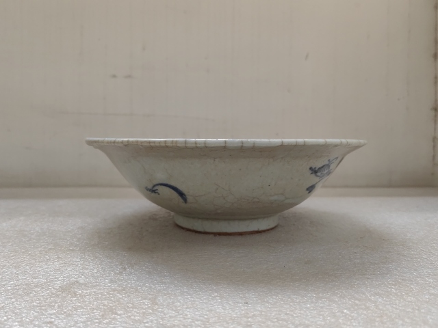 古玩陶瓷哥釉青花牡丹紋折沿碗拍賣，當前價格998元