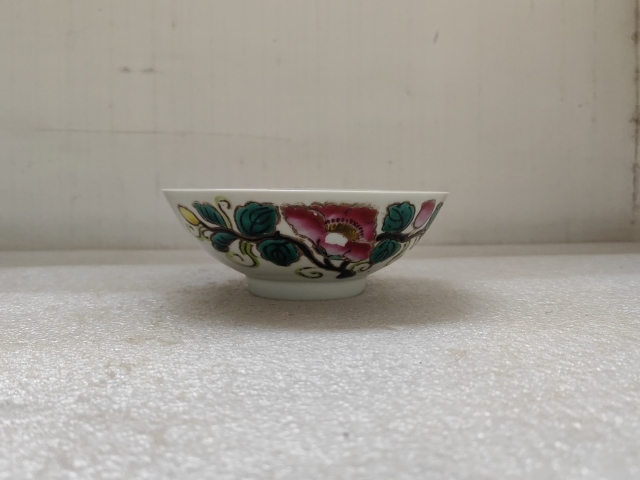 古玩陶瓷粉彩花卉紋碗拍賣，當前價格480元