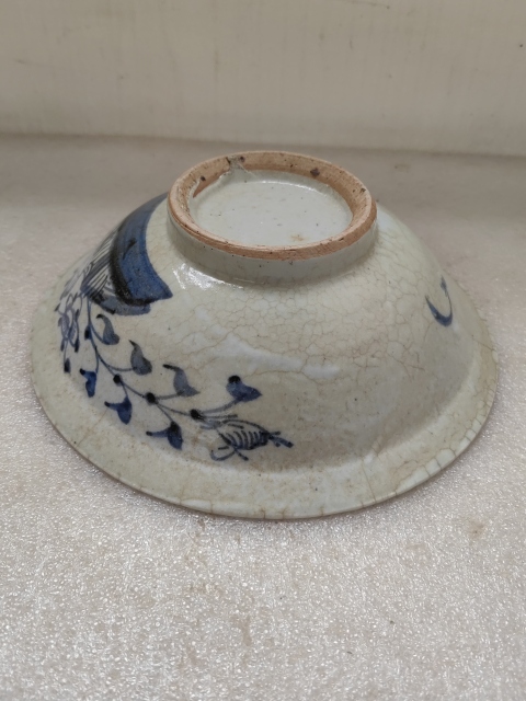 古玩陶瓷哥釉青花牡丹紋折沿碗拍賣，當前價格998元