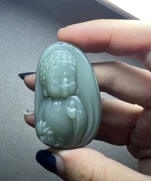 古玩玉器和田玉雕“寶寶佛”掛件拍賣,當前價格6999元