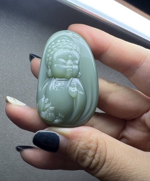 古玩玉器和田玉雕“寶寶佛”掛件拍賣,當前價格6999元
