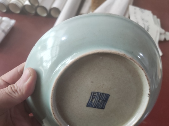 古玩陶瓷清中期豆青釉盤拍賣,當前價格188元