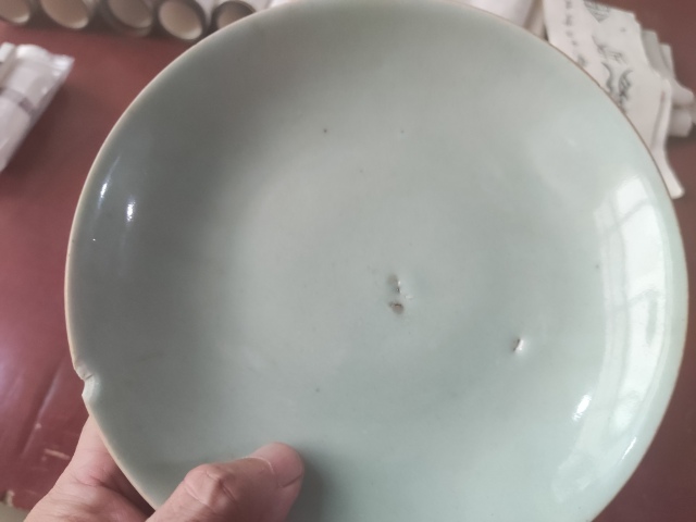 古玩陶瓷清中期豆青釉盤拍賣,當前價格188元