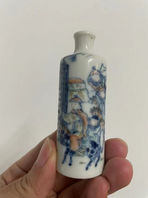 古玩陶瓷青花斗彩人物鼻煙壺拍賣,當前價格13000元