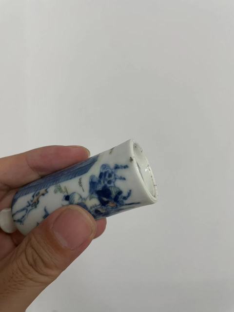 古玩陶瓷青花斗彩人物鼻煙壺拍賣,當前價格13000元
