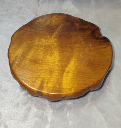 古玩雜項(xiàng)金絲楠木筆洗拍賣，當(dāng)前價格0元